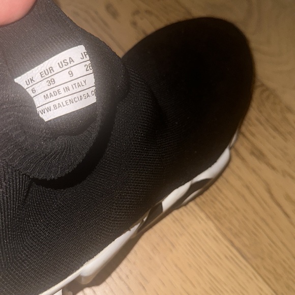 Women’s Balenciaga Runners (size 39EUR/9USA) - Picture 7 of 7